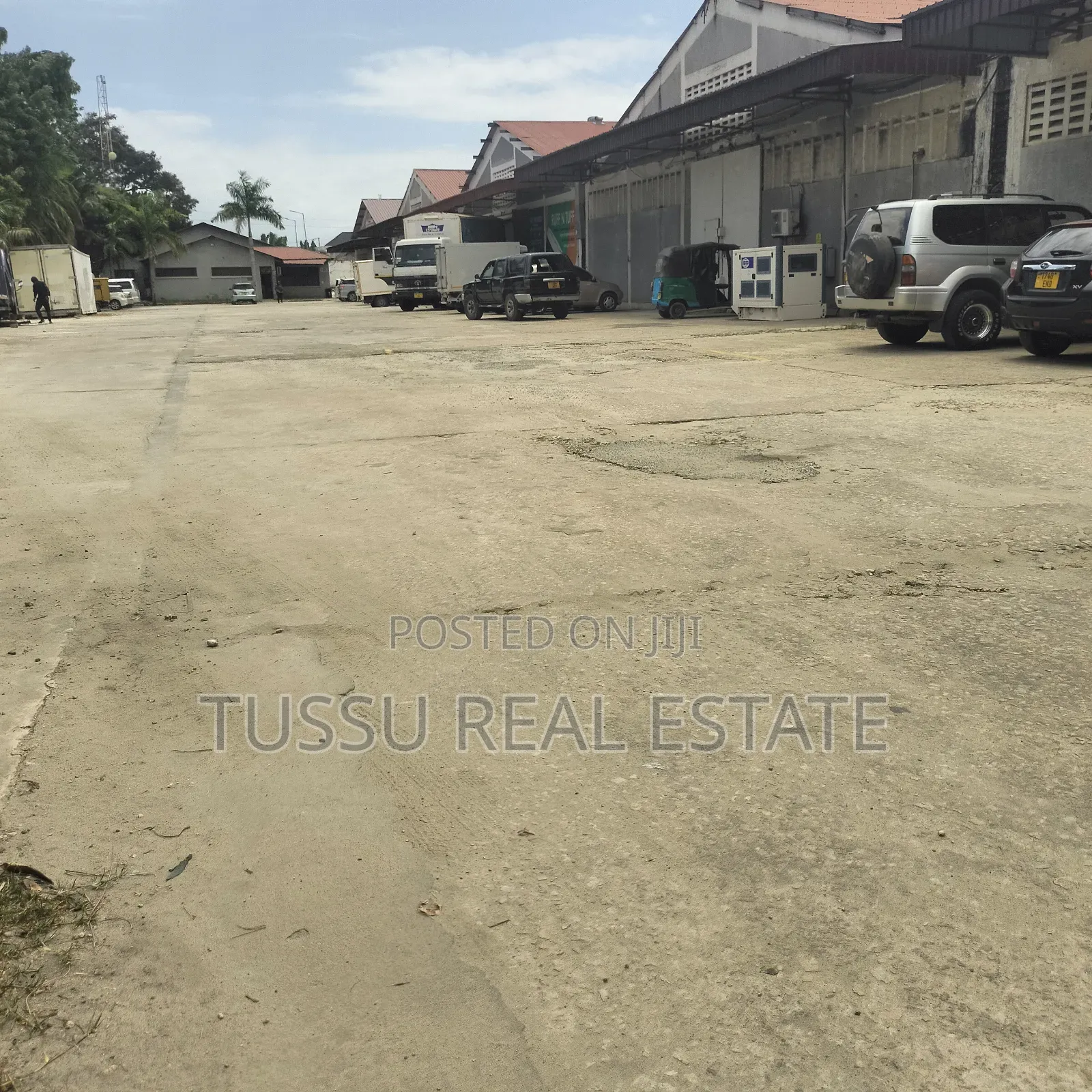 Ware House for Rent in Mikochen Area