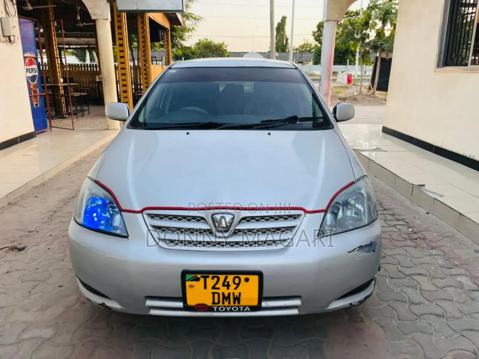 Toyota Corolla RunX 2005 Silver