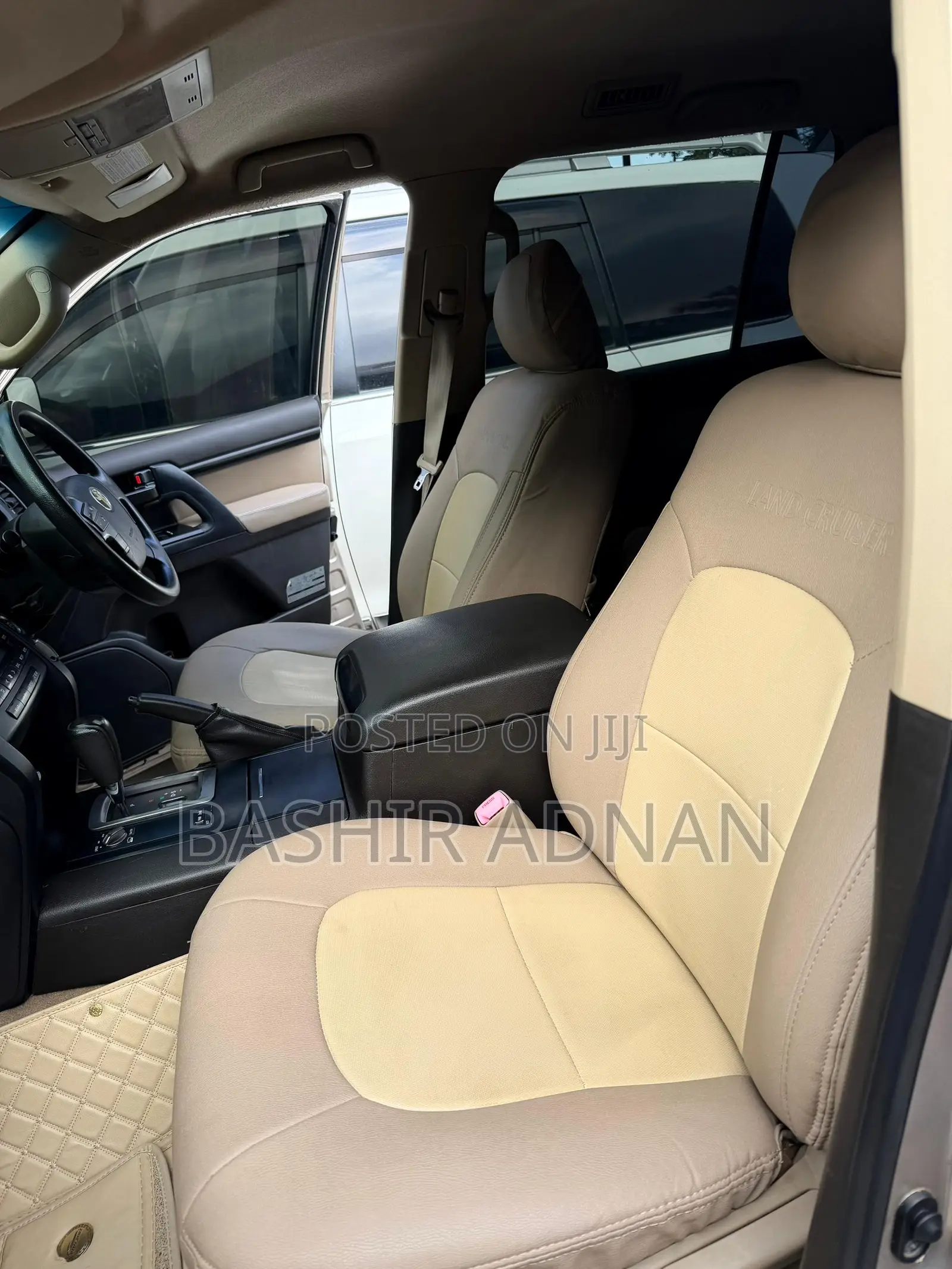 Toyota Land Cruiser 4.5 V8 TD STD 2010 Gold