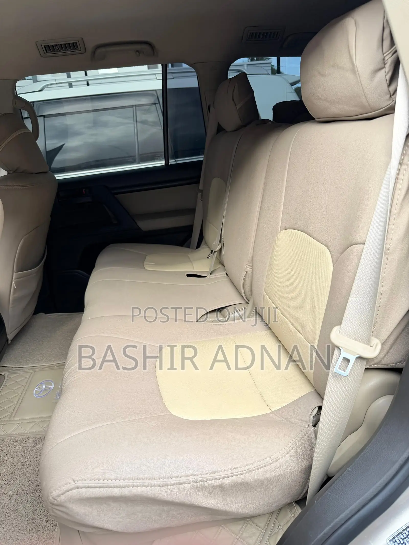 Toyota Land Cruiser 4.5 V8 TD STD 2010 Gold