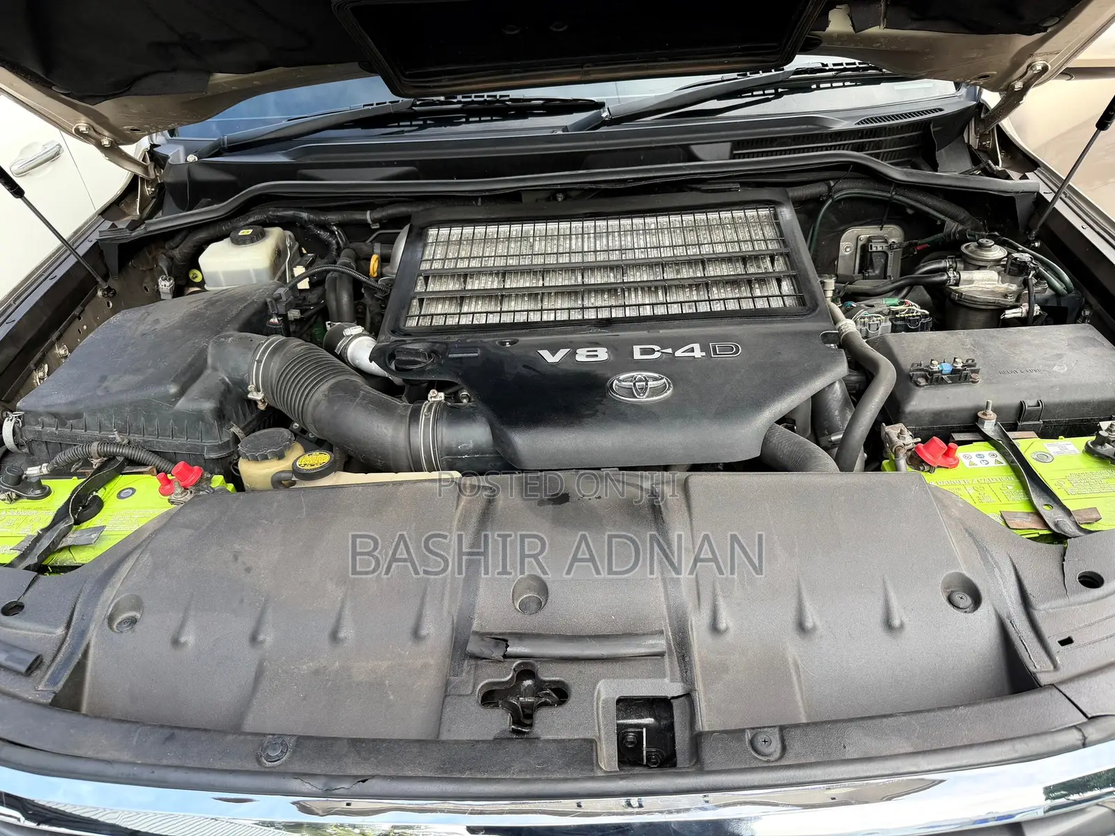 Toyota Land Cruiser 4.5 V8 TD STD 2010 Gold