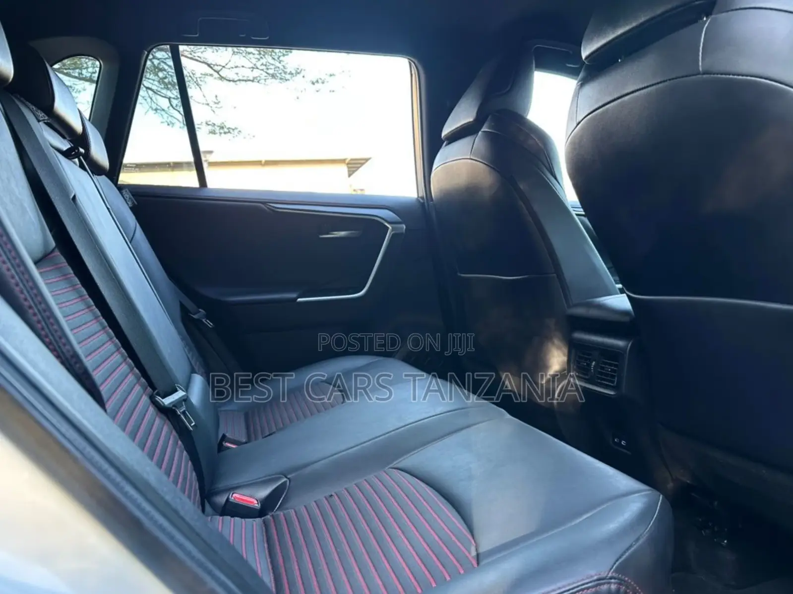 Toyota RAV4 Plug-In Hybrid 2025 White