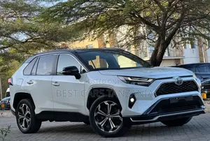 Toyota RAV4 Plug-In Hybrid 2025 White