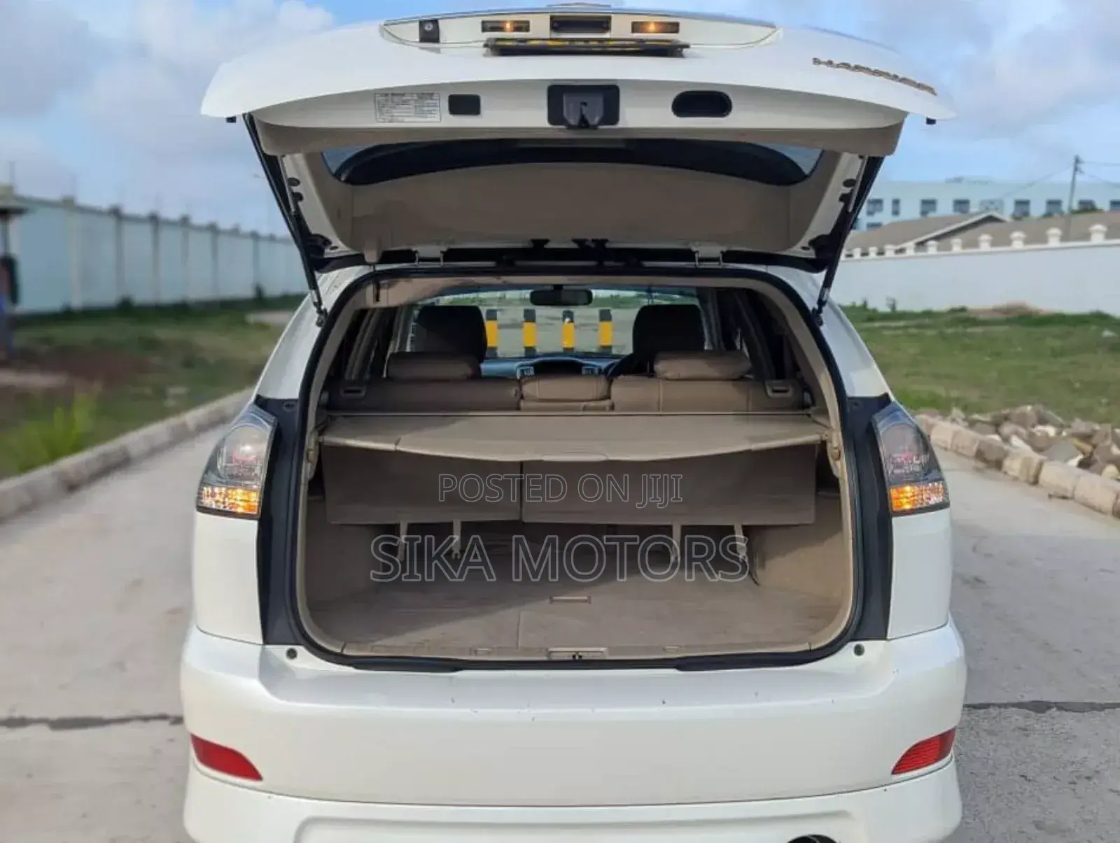 Toyota Harrier 2.4 2005 White