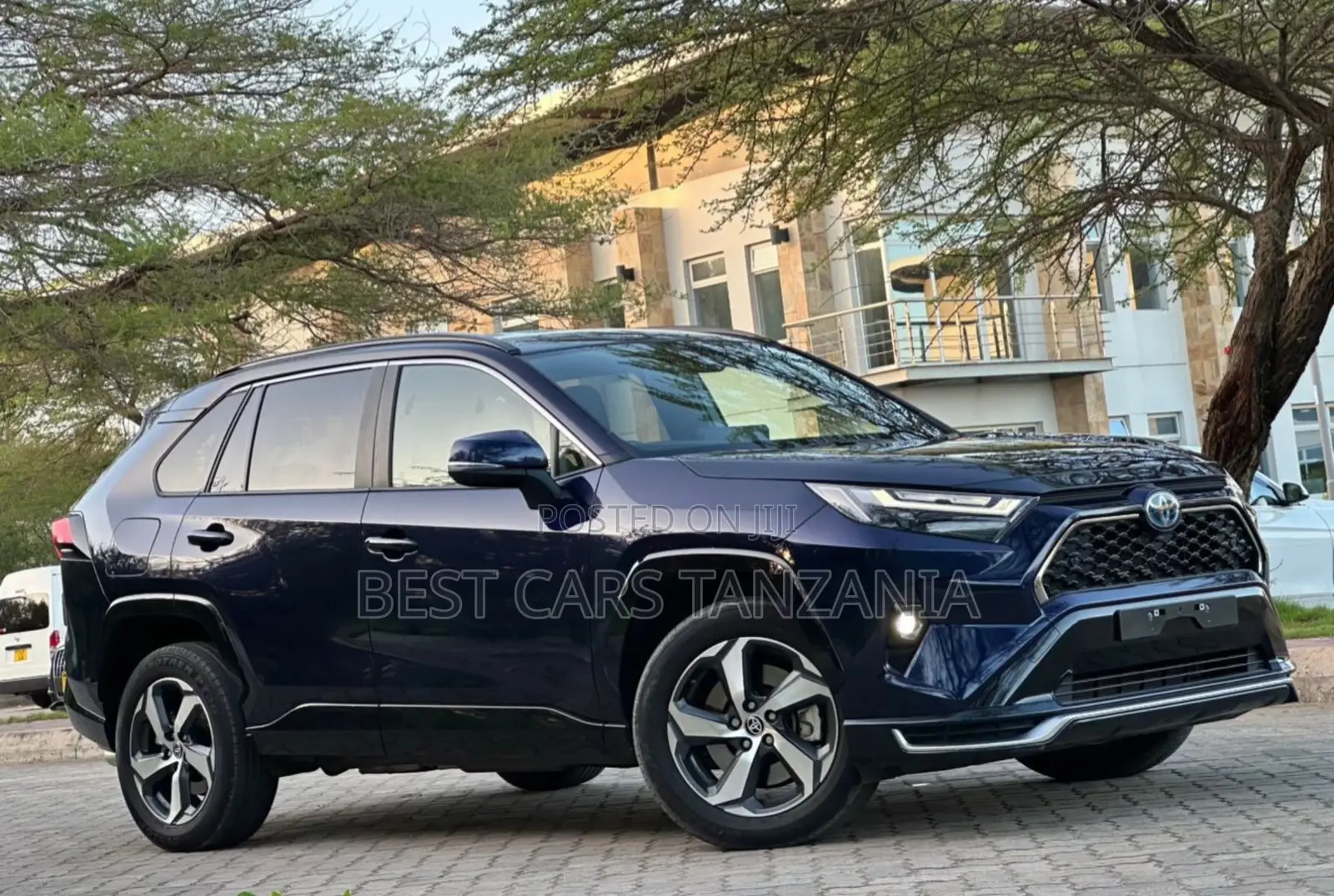 Toyota RAV4 Plug-In Hybrid 2025 Blue