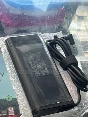 200w Hp Blue Pin Ac Laptop Charger.
