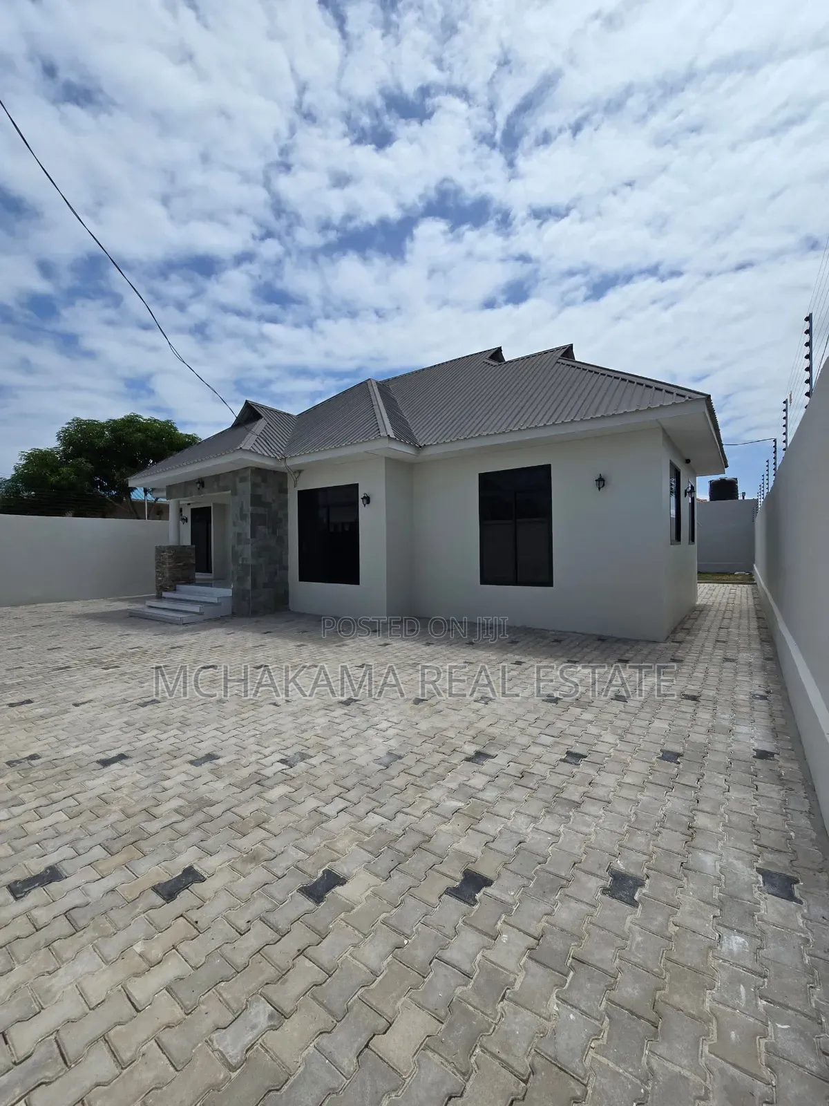 3bdrm House in Mchakama Real Estate, Mbweni for sale