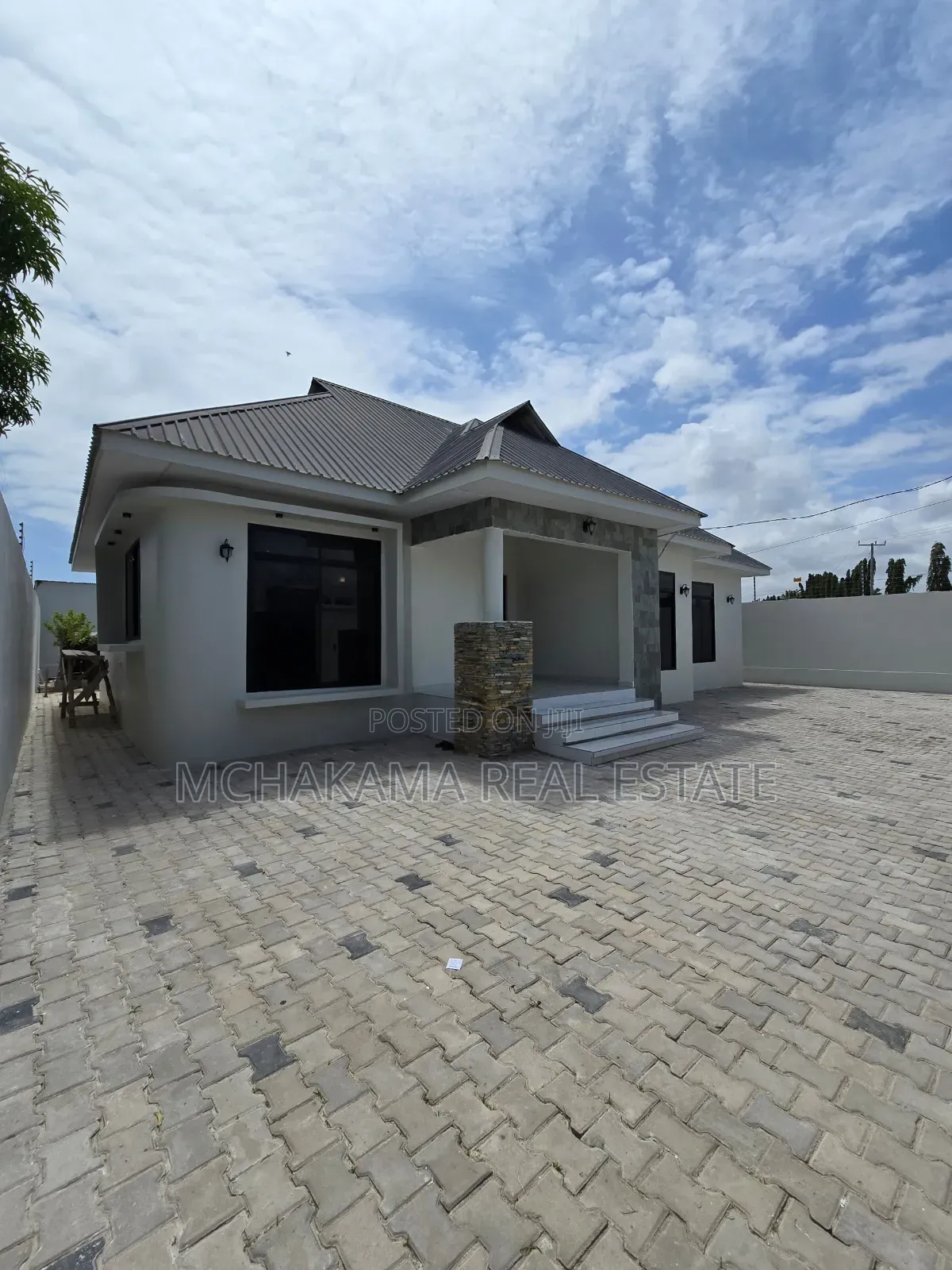 3bdrm House in Mchakama Real Estate, Mbweni for sale
