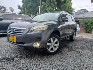Toyota Vanguard 2012 Gray
