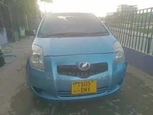 Toyota Vitz 2006 Blue