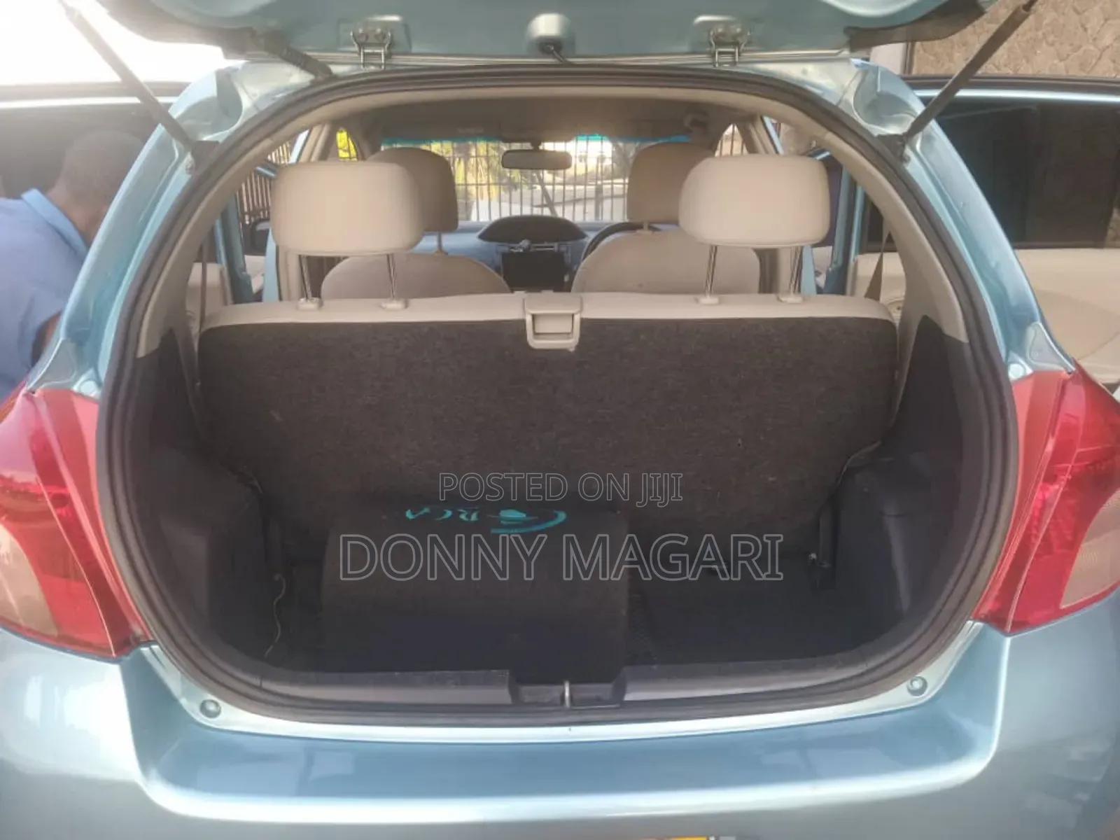 Toyota Vitz 2006 Blue