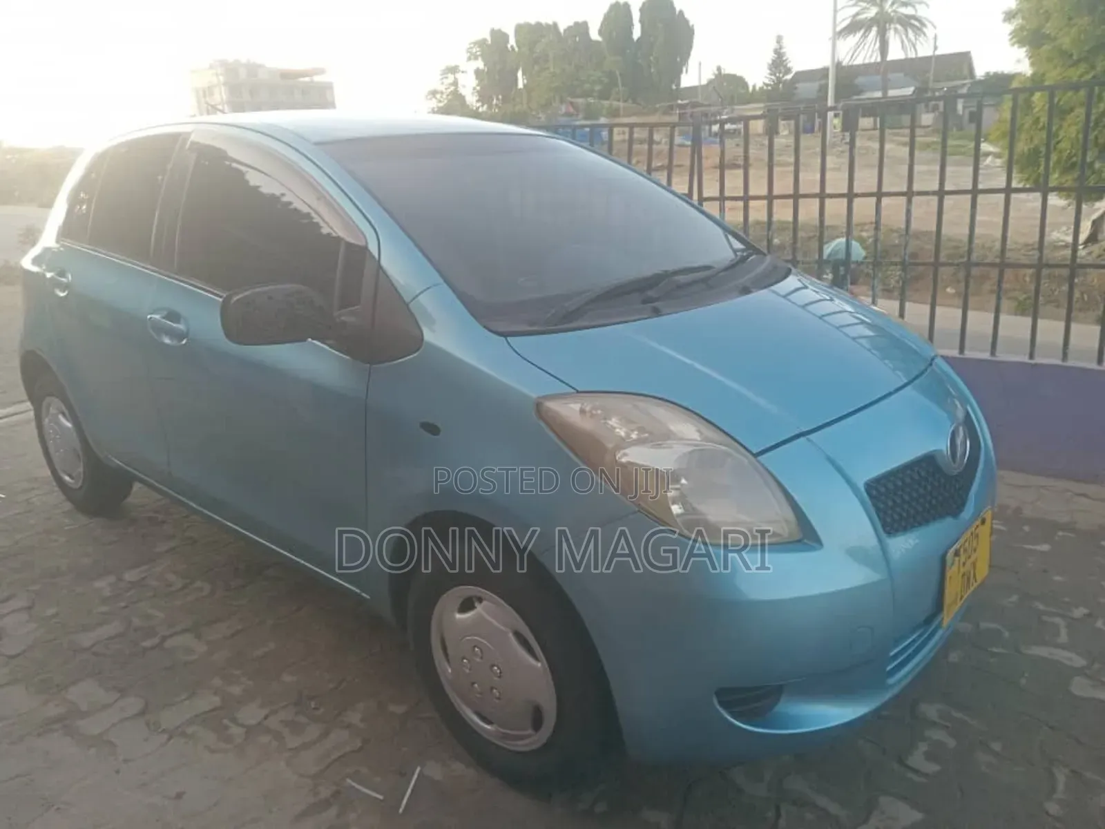 Toyota Vitz 2006 Blue
