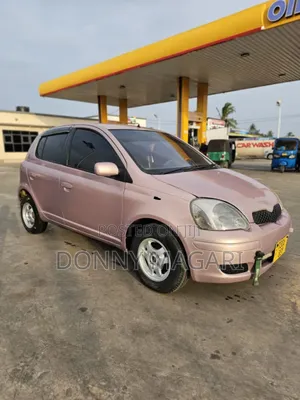 Toyota Vitz 2004 Pink