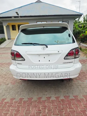 Toyota Harrier 2003 White