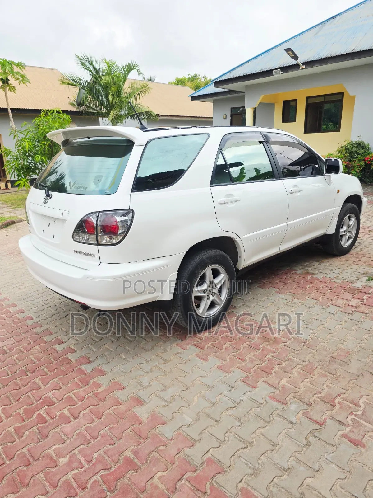 Toyota Harrier 2003 White