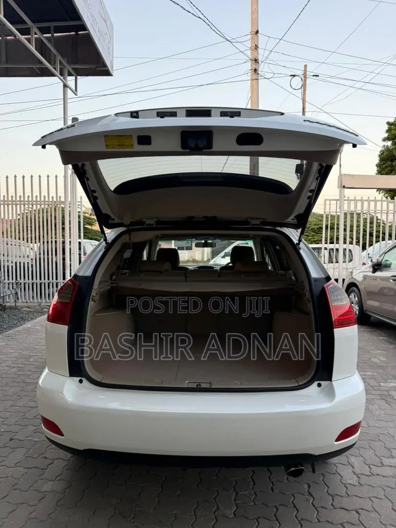 Toyota Harrier 2.4 2005 White