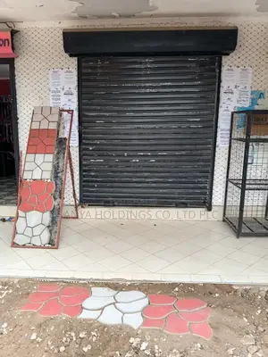 Paving Blocks Za Kisasa. Tunakuja Popote Kufyatua SQM 1 TSHS 25,000/=