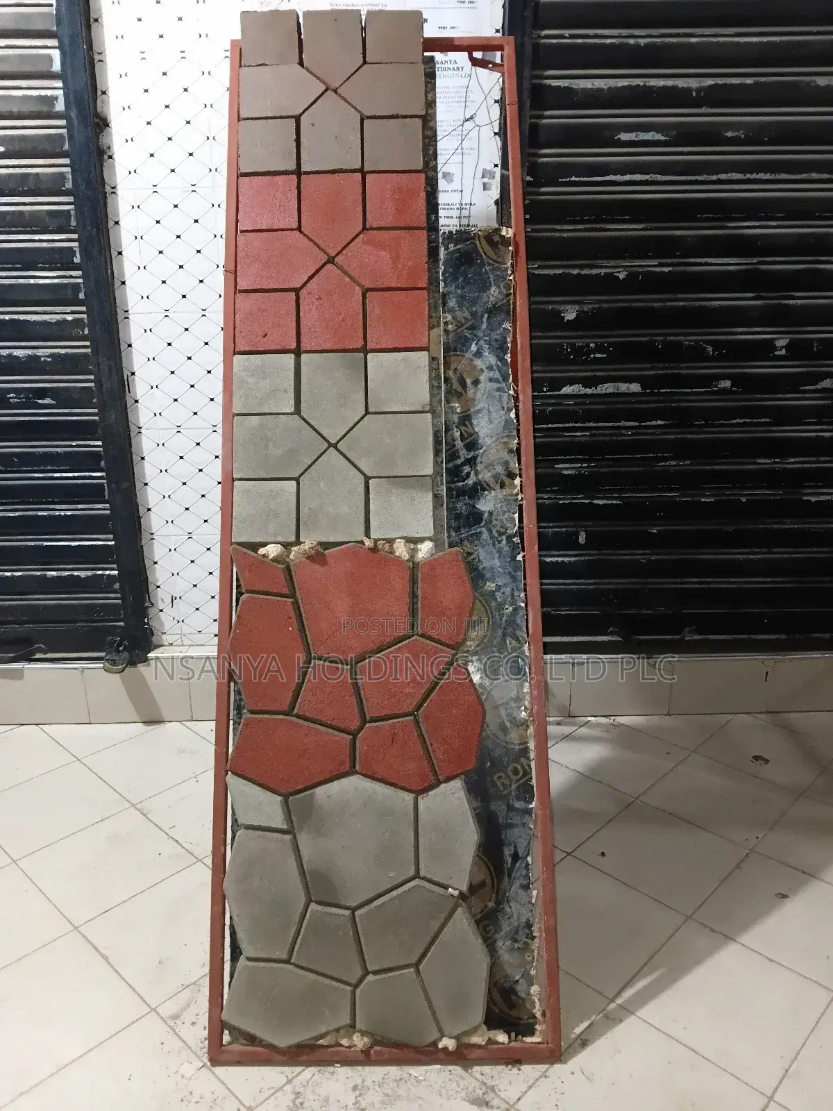 Paving Blocks Za Kisasa. Tunakuja Popote Kufyatua SQM 1 TSHS 25,000/=