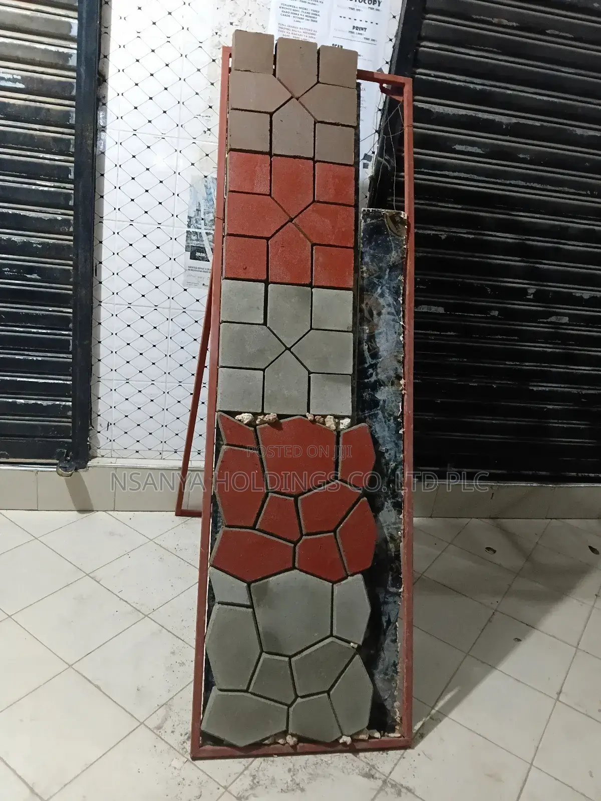 Paving Blocks Za Kisasa. Tunakuja Popote Kufyatua SQM 1 TSHS 25,000/=