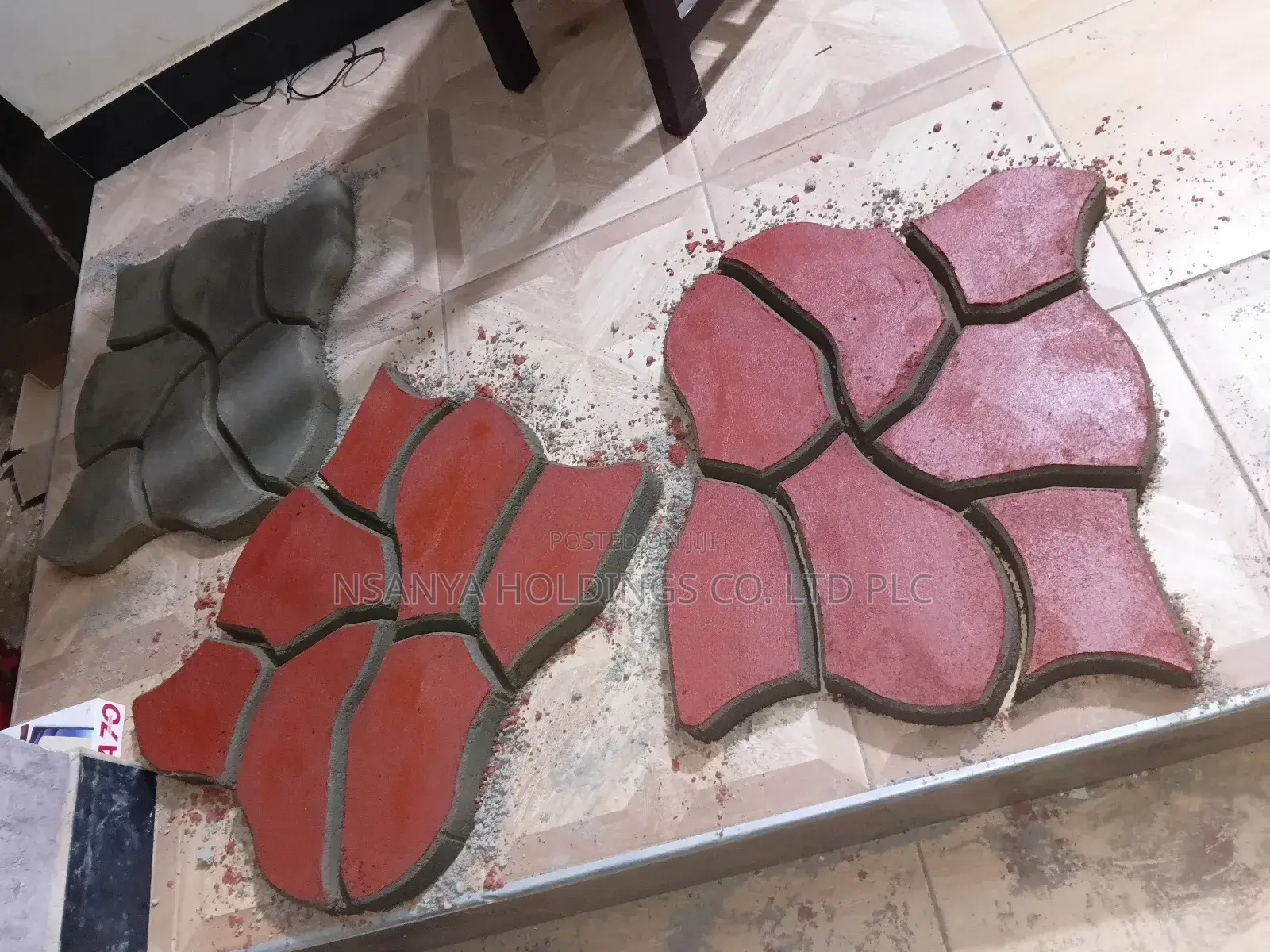 Paving Blocks Za Kisasa. Tunakuja Popote Kufyatua SQM 1 TSHS 25,000/=