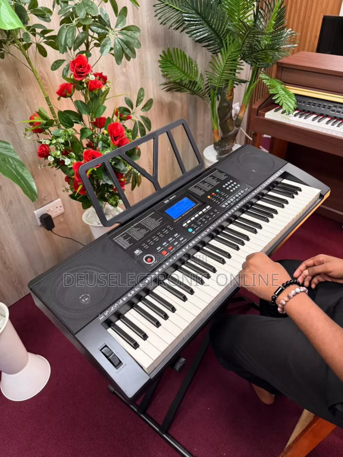 Electric Keyboards 8810 Ym With Delivery