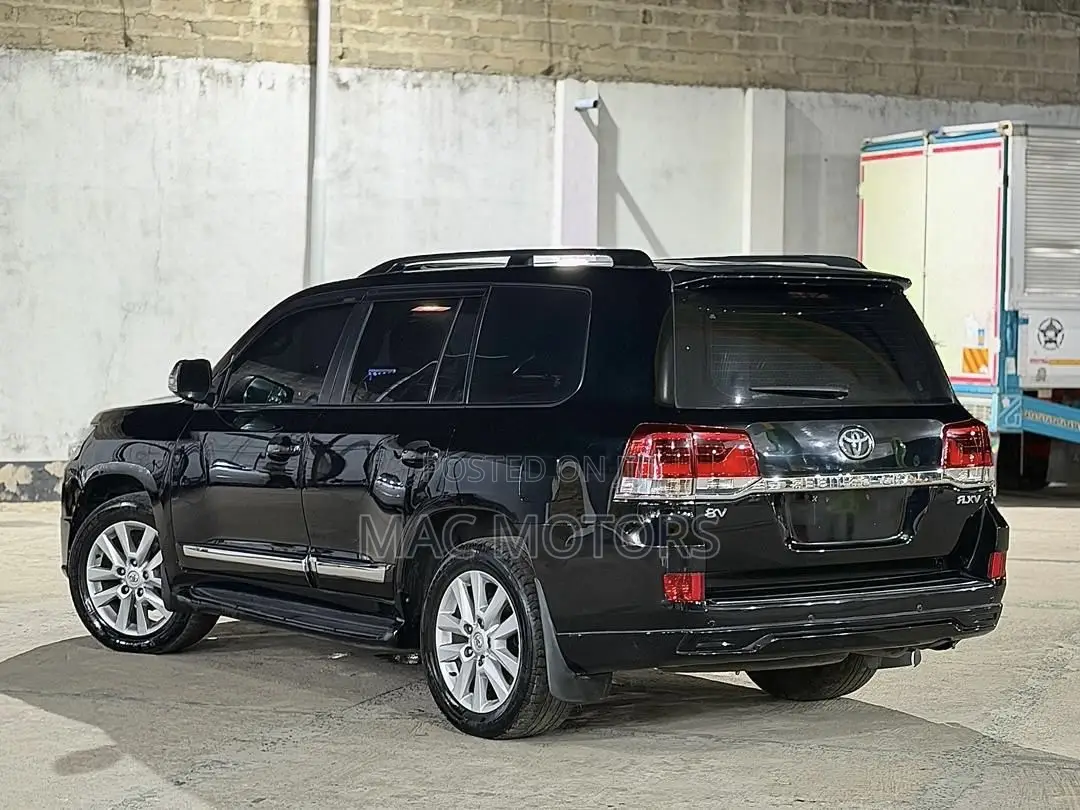 Toyota Land Cruiser 4.5 V8 VXR 2020 Black