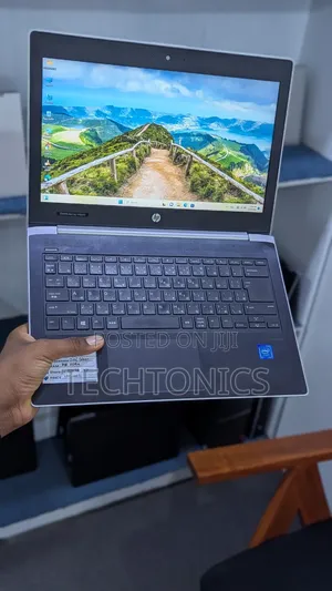 Laptop HP MT21 8GB Intel SSD 256GB