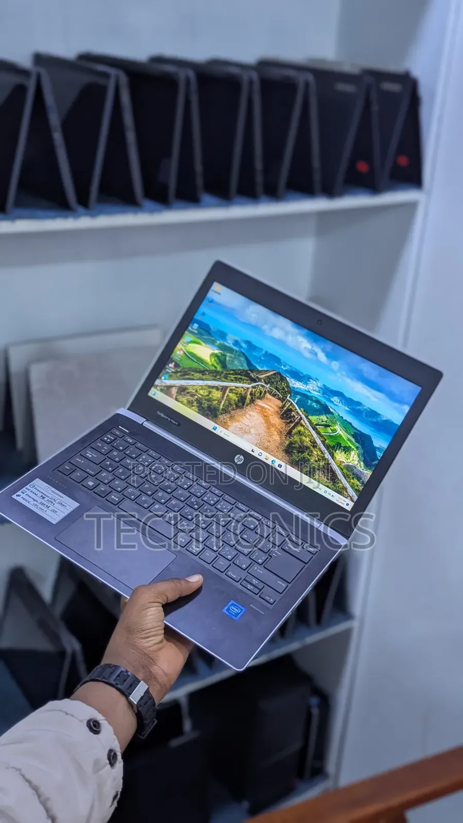 Laptop HP MT21 8GB Intel SSD 256GB