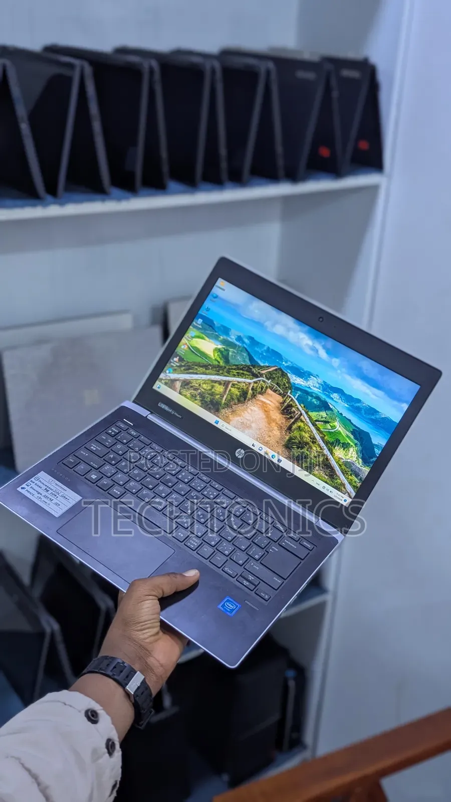 Laptop HP MT21 8GB Intel SSD 256GB
