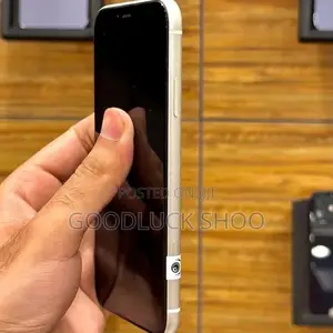 New Apple iPhone 11 64 GB