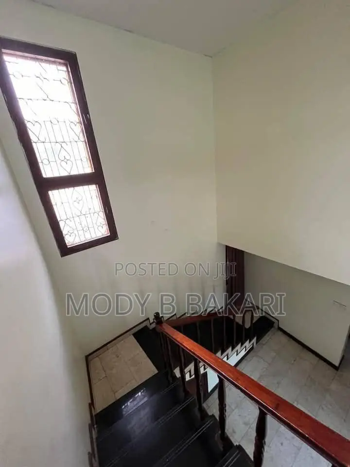Furnished 10bdrm House in Upanga East for rent