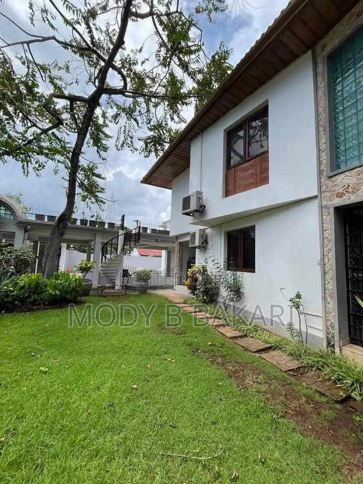 Furnished 10bdrm House in Upanga East for rent
