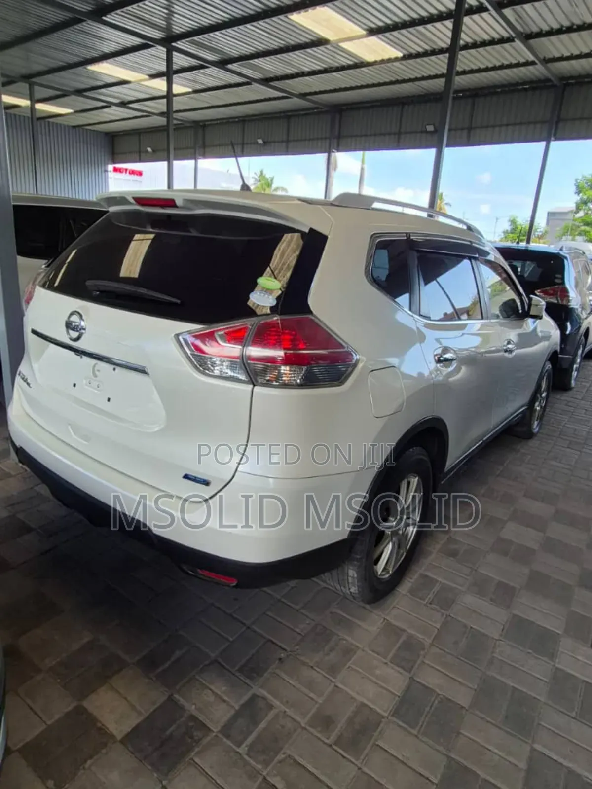 Nissan X-Trail 2015 White