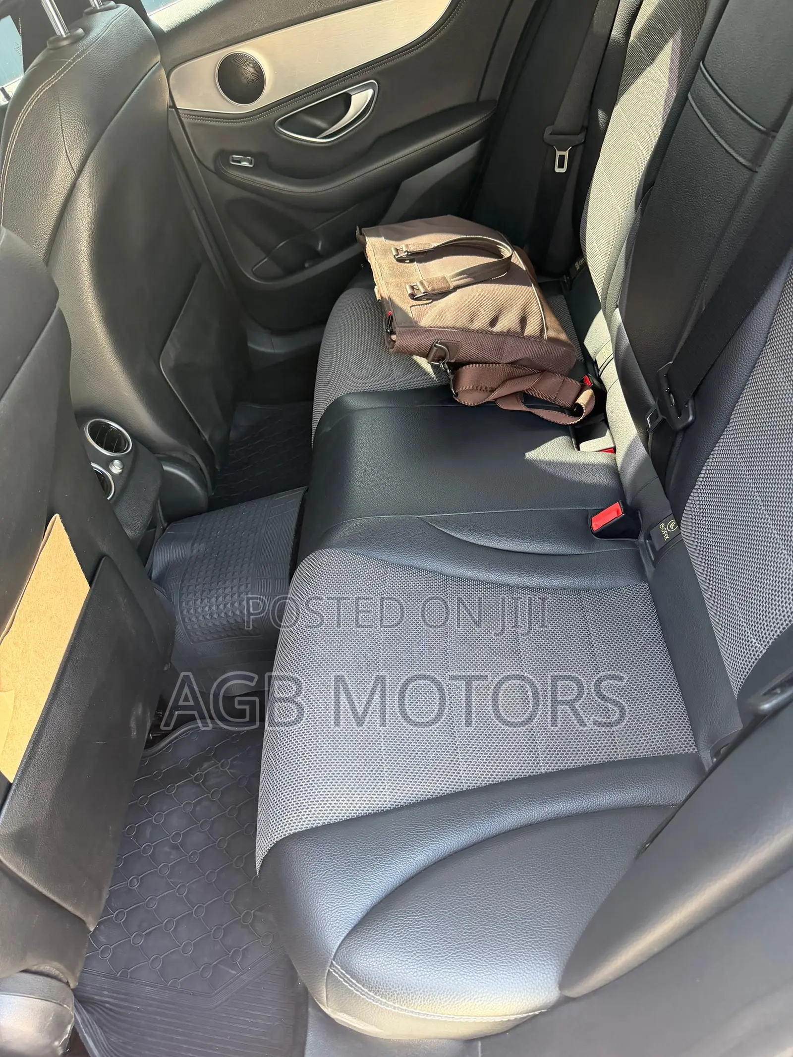 Mercedes-Benz C-Class C 180 (C204) 2014 Silver