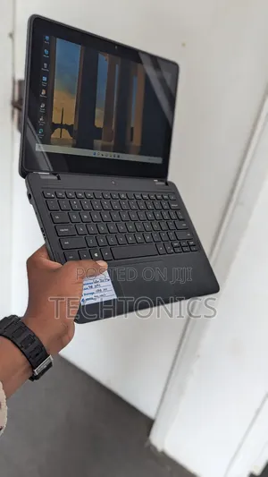 Laptop Dell Latitude 3120 8GB Intel SSD 128GB