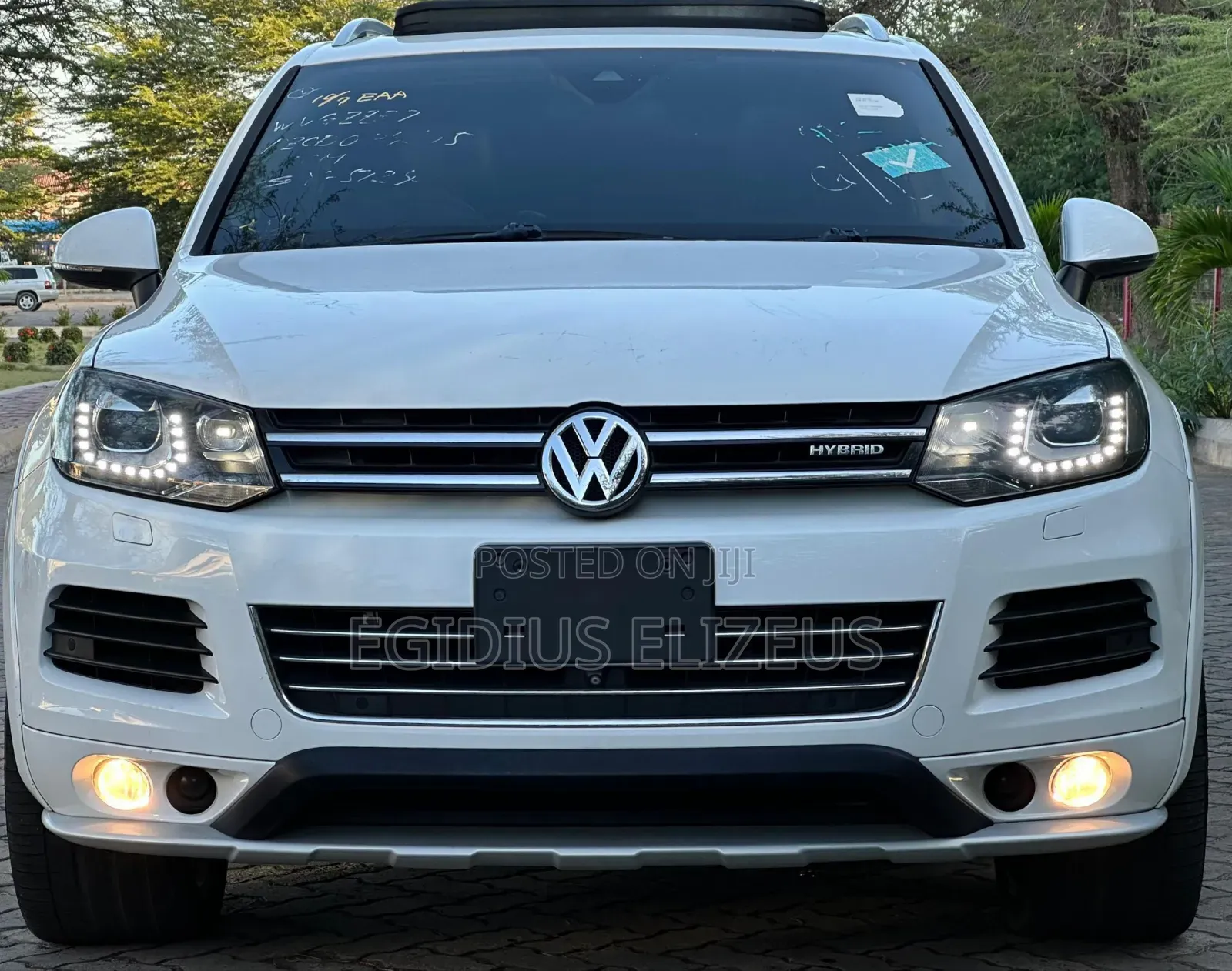 Volkswagen Touareg 2012 White