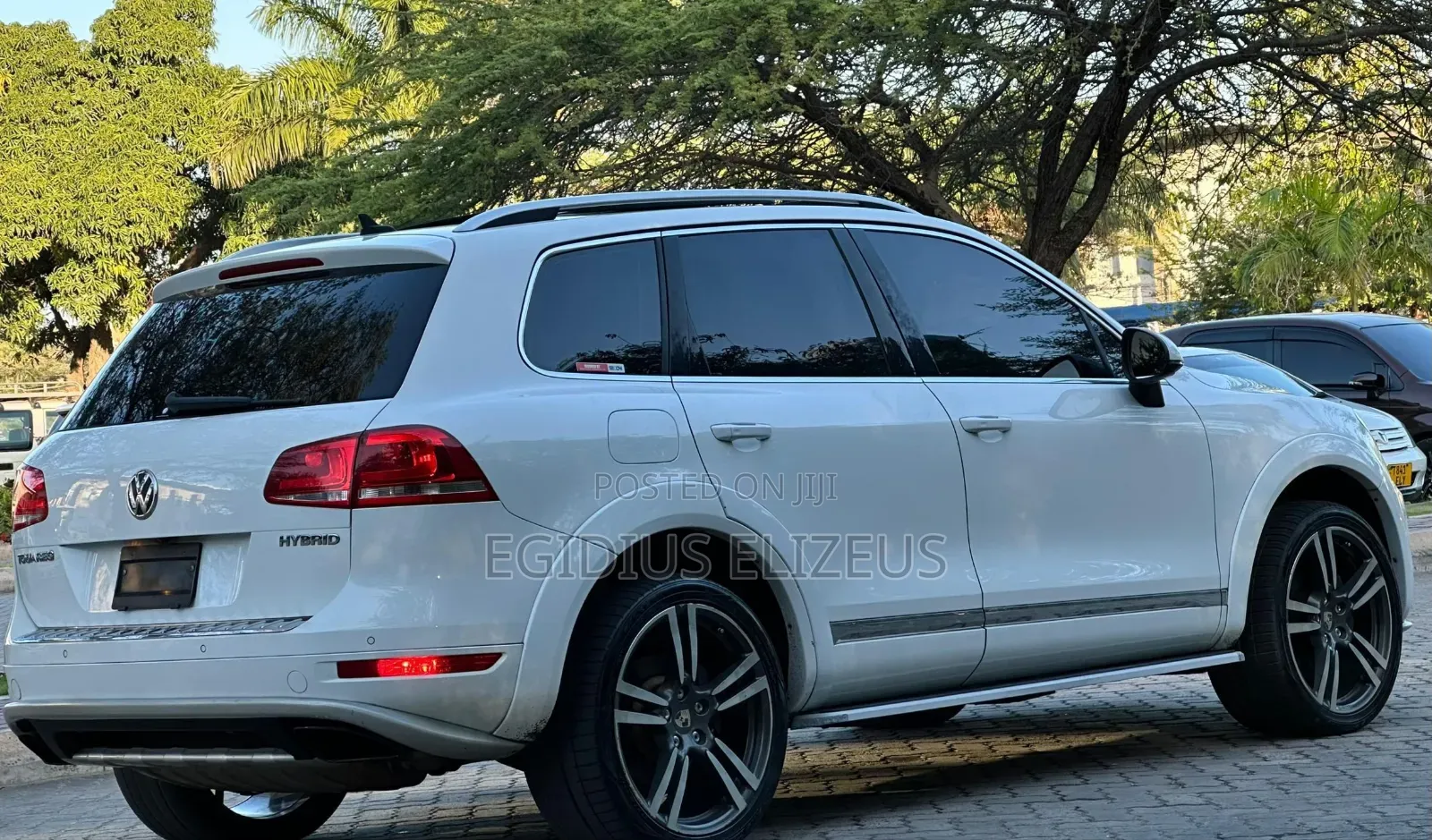 Volkswagen Touareg 2012 White