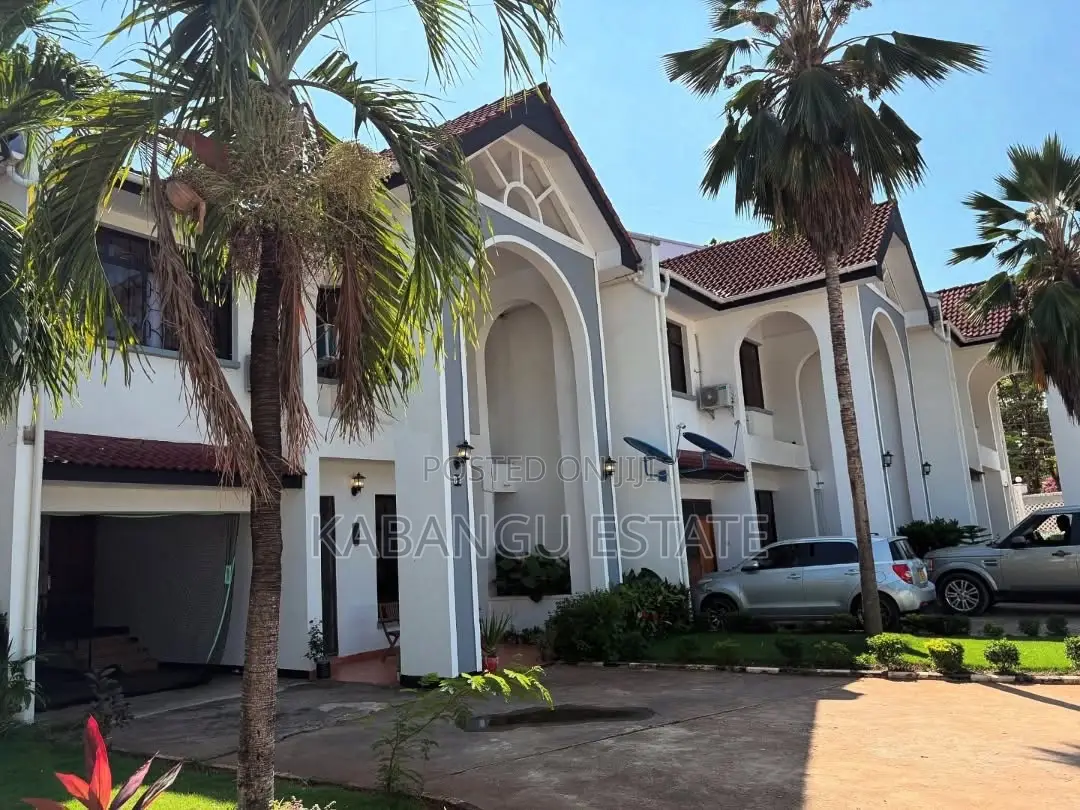 3bdrm Villa in Masaki for rent