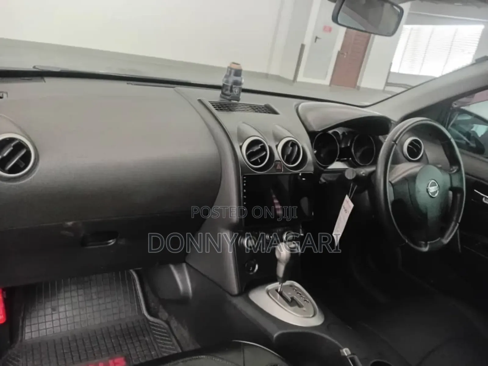 Nissan Dualis 2010 Black