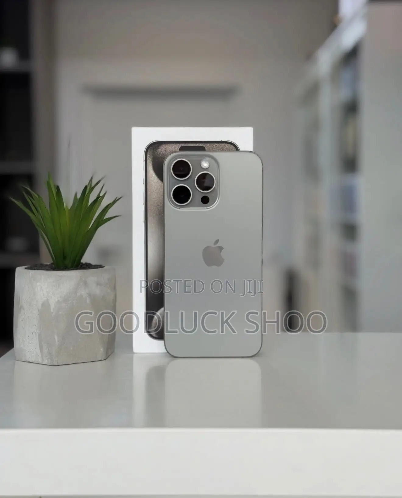 New Apple iPhone 15 Pro Max 256 GB