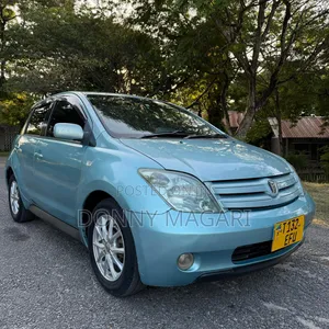 Toyota IST 2004 Blue