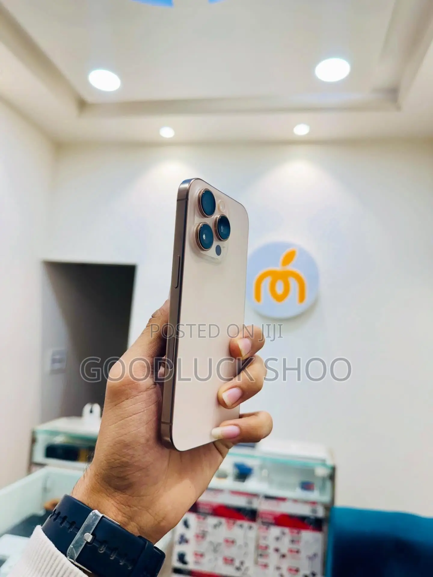 New Apple iPhone 16 Pro 256 GB
