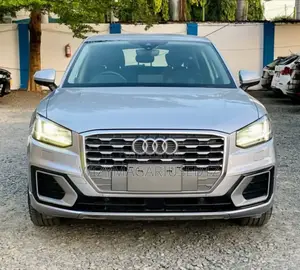 Audi Q2 2018 Silver