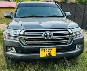 Toyota Land Cruiser 2012 Gray