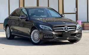 Mercedes-Benz C200 2015 Brown