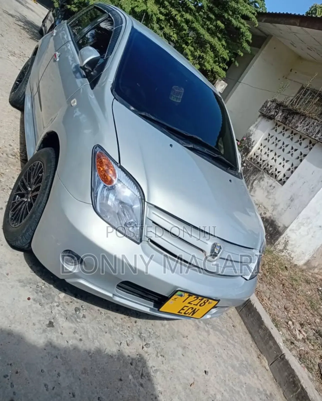 Toyota IST 2006 Silver
