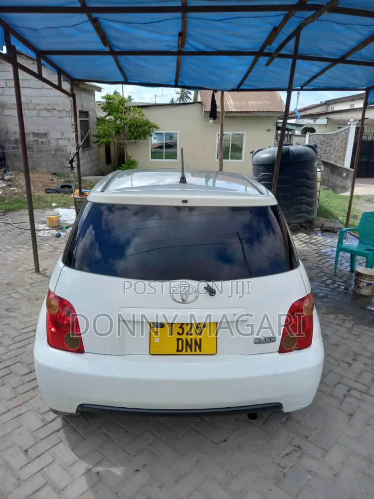 Toyota IST 2004 White