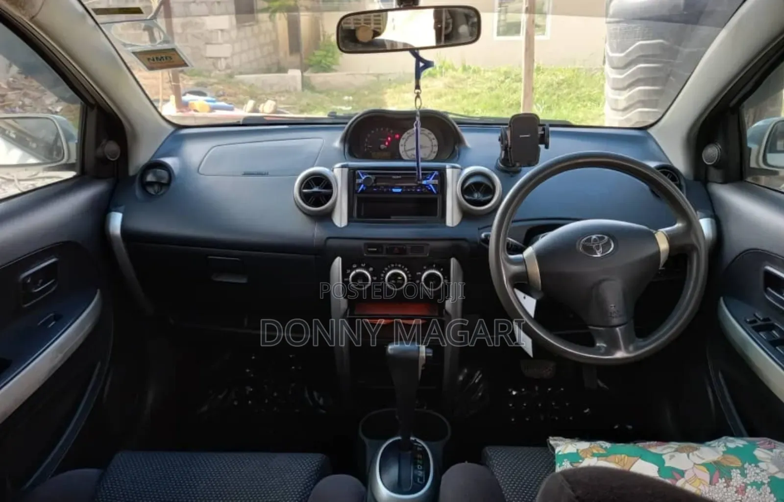 Toyota IST 2004 White