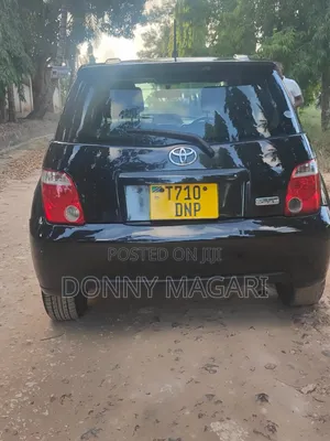 Toyota IST 2004 Black