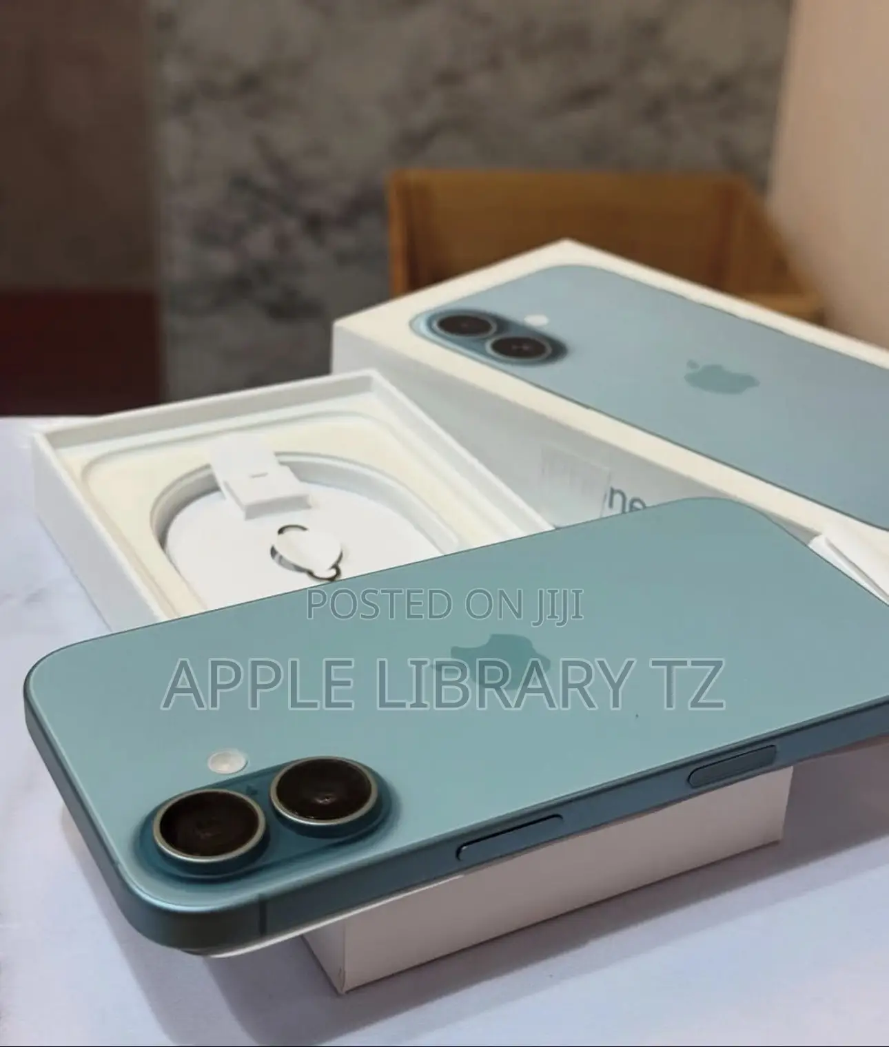 New Apple iPhone 16 256 GB Green
